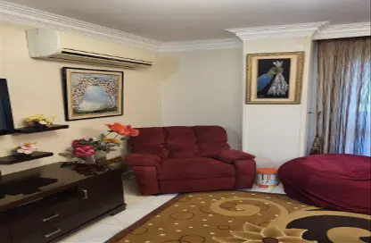 Apartment - 2 Bedrooms - 1 Bathroom for rent in Baron School Street - Al Hadaba Al Wosta - Mokattam - Cairo