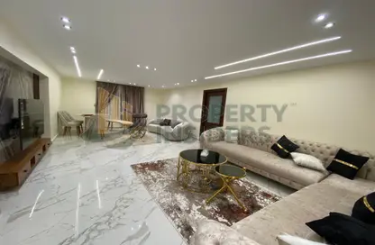 Apartment - 3 Bedrooms - 3 Bathrooms for rent in Gameat Al Dewal Al Arabeya St. - Mohandessin - Giza