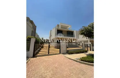 Villa - 3 Bedrooms - 5 Bathrooms for sale in Fifth Square - The 5th Settlement - New Cairo City - Cairo