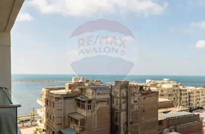 Apartment - 2 Bedrooms - 1 Bathroom for sale in Azarita - Hay Wasat - Alexandria