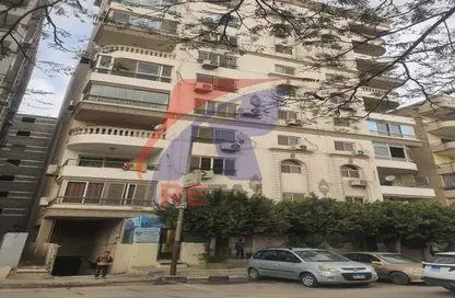 Apartment - 2 Bedrooms - 1 Bathroom for sale in Abd Al Aziz Essa St. - 10th Zone - Nasr City - Cairo