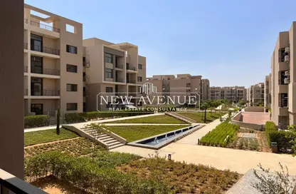 Apartment - 3 Bedrooms - 3 Bathrooms for sale in Villa Square - Fifth Square - The 5th Settlement - New Cairo City - Cairo