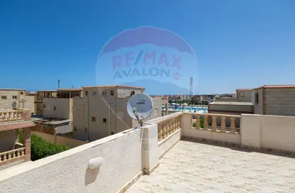 Villa - 5 Bedrooms - 3 Bathrooms for sale in Alexandria Marsa Matrouh Road - Adh Dheraa Al Bahri ـ - Hay Al Amereyah - Alexandria