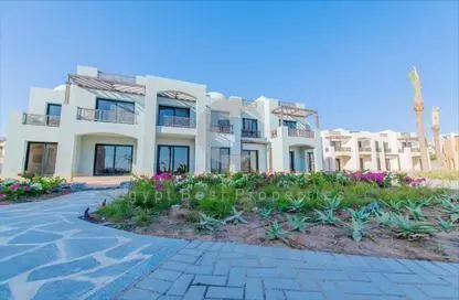 Chalet - 3 Bedrooms - 3 Bathrooms for sale in Makadi Beach - Makadi - Hurghada - Red Sea