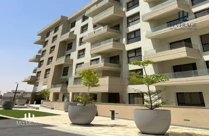 Apartment - 3 Bedrooms - 2 Bathrooms for sale in Al Burouj Compound - El Shorouk Compounds - Shorouk City - Cairo