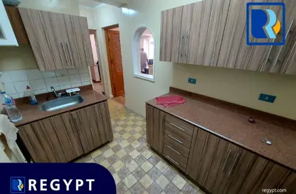 Apartment - 2 Bedrooms - 1 Bathroom for rent in Mahmoud Azmy St. - Zamalek - Cairo