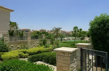 Villa - 4 Bedrooms - 5 Bathrooms for sale in Stone Park - 5th Settlement Compounds - The 5th Settlement - New Cairo City - Cairo