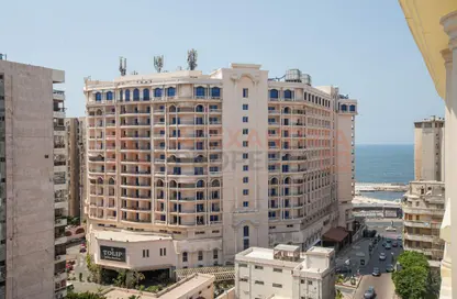 Apartment - 3 Bedrooms - 3 Bathrooms for rent in Al Moaskar Al Romani St. - Roushdy - Hay Sharq - Alexandria