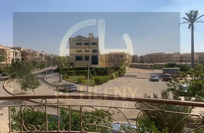 Apartment - 3 Bedrooms - 2 Bathrooms for sale in Street 29 - District 2 - The 5th Settlement - New Cairo City - Cairo