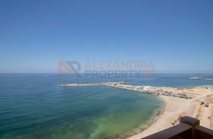 Apartment - 3 Bedrooms - 2 Bathrooms for sale in Al Geish Road - Saraya - Sidi Beshr - Hay Awal El Montazah - Alexandria