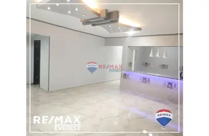 Apartment - 3 Bedrooms - 3 Bathrooms for sale in 9th District - Sheikh Zayed City - Giza