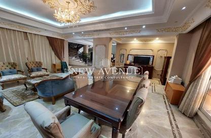 Villa - 6 Bedrooms - 3 Bathrooms for sale in Omar Khorshid St. - El Banafseg 10 - El Banafseg - New Cairo City - Cairo