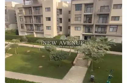 Apartment - 3 Bedrooms - 2 Bathrooms for sale in Villa Square - Fifth Square - The 5th Settlement - New Cairo City - Cairo