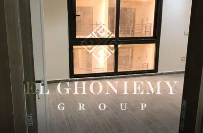 Apartment - 3 Bedrooms - 3 Bathrooms for sale in Smouha - Hay Sharq - Alexandria