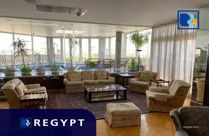 Duplex - 4 Bedrooms - 3 Bathrooms for sale in Sarayat Al Maadi - Hay El Maadi - Cairo