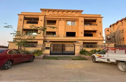 Apartment - 3 Bedrooms - 2 Bathrooms for sale in New Narges - New Cairo City - Cairo