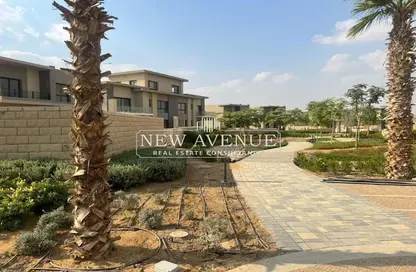 Apartment - 2 Bedrooms - 2 Bathrooms for sale in Swan Lake Residence - 5th Settlement Compounds - The 5th Settlement - New Cairo City - Cairo