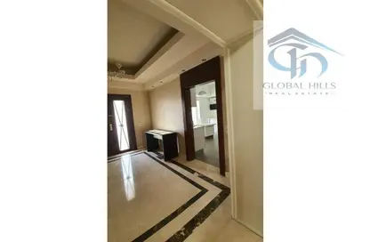 Villa - 5 Bedrooms - 4 Bathrooms for sale in Mountain View 1 - 5th Settlement Compounds - The 5th Settlement - New Cairo City - Cairo