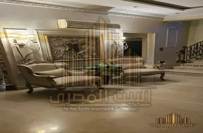 Villa - 4 Bedrooms - 5 Bathrooms for sale in Om Kalthoum St. - Rehab City Third Phase - Al Rehab - New Cairo City - Cairo