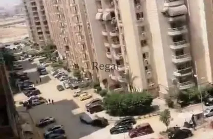 Apartment - 4 Bedrooms - 2 Bathrooms for sale in Autostrad  Al Nasr Road - Hay Torah - Cairo