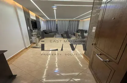 Apartment - 2 Bedrooms - 1 Bathroom for rent in Zahraa Madinat Nasr - Nasr City - Cairo