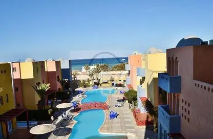 Apartment - 2 Bedrooms - 2 Bathrooms for sale in Al Dorra Residence - Hurghada Resorts - Hurghada - Red Sea