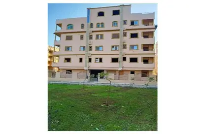 Apartment - 4 Bedrooms - 3 Bathrooms for sale in The 1st Settlement - New Cairo City - Cairo