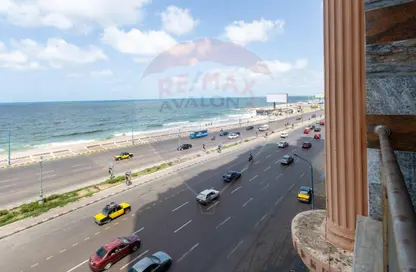 Apartment - 2 Bedrooms - 1 Bathroom for sale in Al Geish Road - Camp Chezar - Hay Wasat - Alexandria