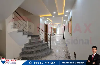 Duplex - 4 Bedrooms - 3 Bathrooms for sale in Mahmoud Al Essawy St. - Sidi Beshr - Hay Awal El Montazah - Alexandria