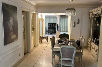 Apartment - 2 Bedrooms - 2 Bathrooms for sale in El Manial - Hay El Manial - Cairo