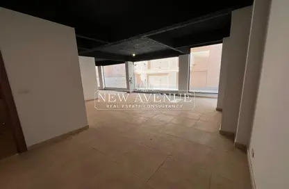 Office Space - Studio - 1 Bathroom for rent in Sway Mall - Mohamed Naguib Axis - North Investors Area - New Cairo City - Cairo