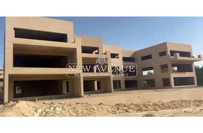 Whole Building - Studio - 5 Bathrooms for sale in Jubail - 26th of July Corridor - 6 October City - Giza