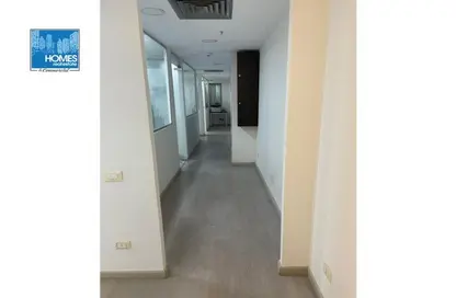 Half Floor - Studio - 3 Bathrooms for rent in Sarayat Al Maadi - Hay El Maadi - Cairo