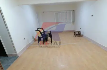 Apartment - 2 Bedrooms - 1 Bathroom for sale in Ahmed Qasim Gewida St. - 1st Zone - Nasr City - Cairo