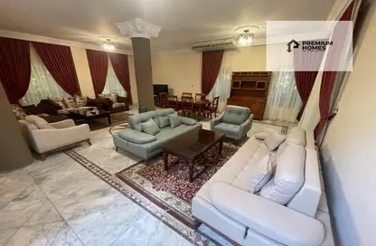 Villa - 5 Bedrooms - 4 Bathrooms for rent in Al Rehab - New Cairo City - Cairo