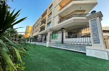 Whole Building - Studio - 6 Bathrooms for rent in Sarayat Al Maadi - Hay El Maadi - Cairo