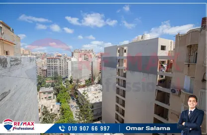 Apartment - 3 Bedrooms - 3 Bathrooms for sale in Mohamed Fawzy Moaz St. - Smouha - Hay Sharq - Alexandria