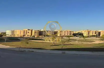 Apartment - 2 Bedrooms - 2 Bathrooms for sale in 8th Area - Shorouk City - Cairo