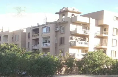 Apartment - 2 Bedrooms - 1 Bathroom for sale in The 1st Settlement - New Cairo City - Cairo