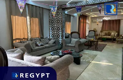 Apartment - 3 Bedrooms - 2 Bathrooms for sale in Street 268 - New Maadi - Hay El Maadi - Cairo
