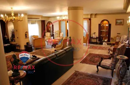 Duplex - 7+ Bedrooms - 6 Bathrooms for sale in Heliopolis Square - El Nozha - Cairo