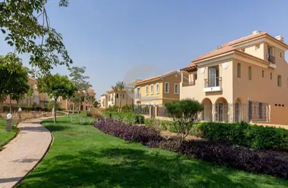 Villa - 5 Bedrooms - 5 Bathrooms for sale in Azzar - 5th Settlement Compounds - The 5th Settlement - New Cairo City - Cairo