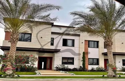 Villa - 3 Bedrooms - 2 Bathrooms for sale in American University Housing District - 5th Settlement Compounds - The 5th Settlement - New Cairo City - Cairo