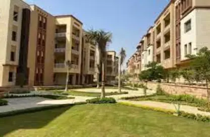 Apartment - 3 Bedrooms - 2 Bathrooms for sale in Green 5 - 6 October Compounds - 6 October City - Giza