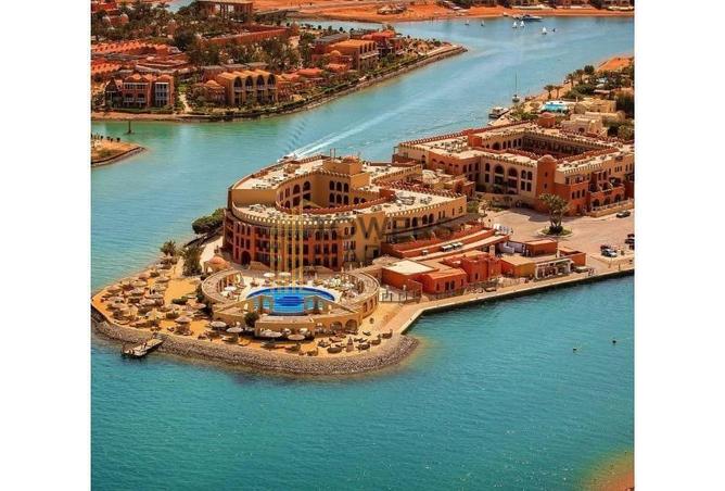 Chalet - 2 Bedrooms - 3 Bathrooms for sale in Kamaran - Al Gouna - Hurghada - Red Sea