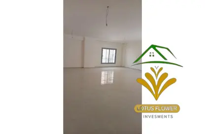 Apartment - 3 Bedrooms - 3 Bathrooms for rent in North Lotus - El Lotus - New Cairo City - Cairo