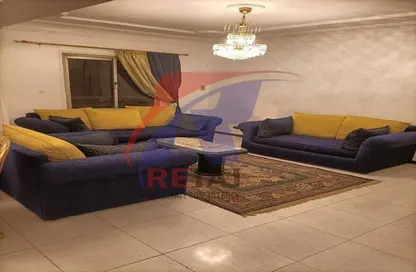 Apartment - 3 Bedrooms - 2 Bathrooms for rent in Ibn Ketebaa St. - Al Hadiqah Al Dawliyah - 7th District - Nasr City - Cairo