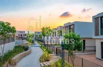 Townhouse - 3 Bedrooms - 4 Bathrooms for sale in Sodic East - 6th District - New Heliopolis - Cairo