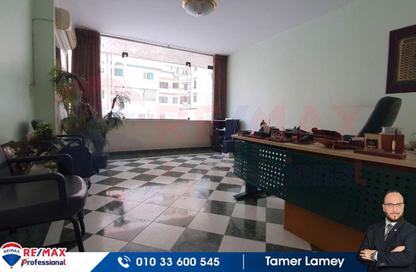 Apartment - 1 Bedroom - 1 Bathroom for sale in Al Fath St. - Fleming - Hay Sharq - Alexandria