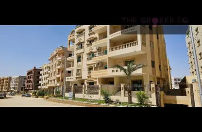 Apartment - 3 Bedrooms - 2 Bathrooms for sale in North Lotus - El Lotus - New Cairo City - Cairo